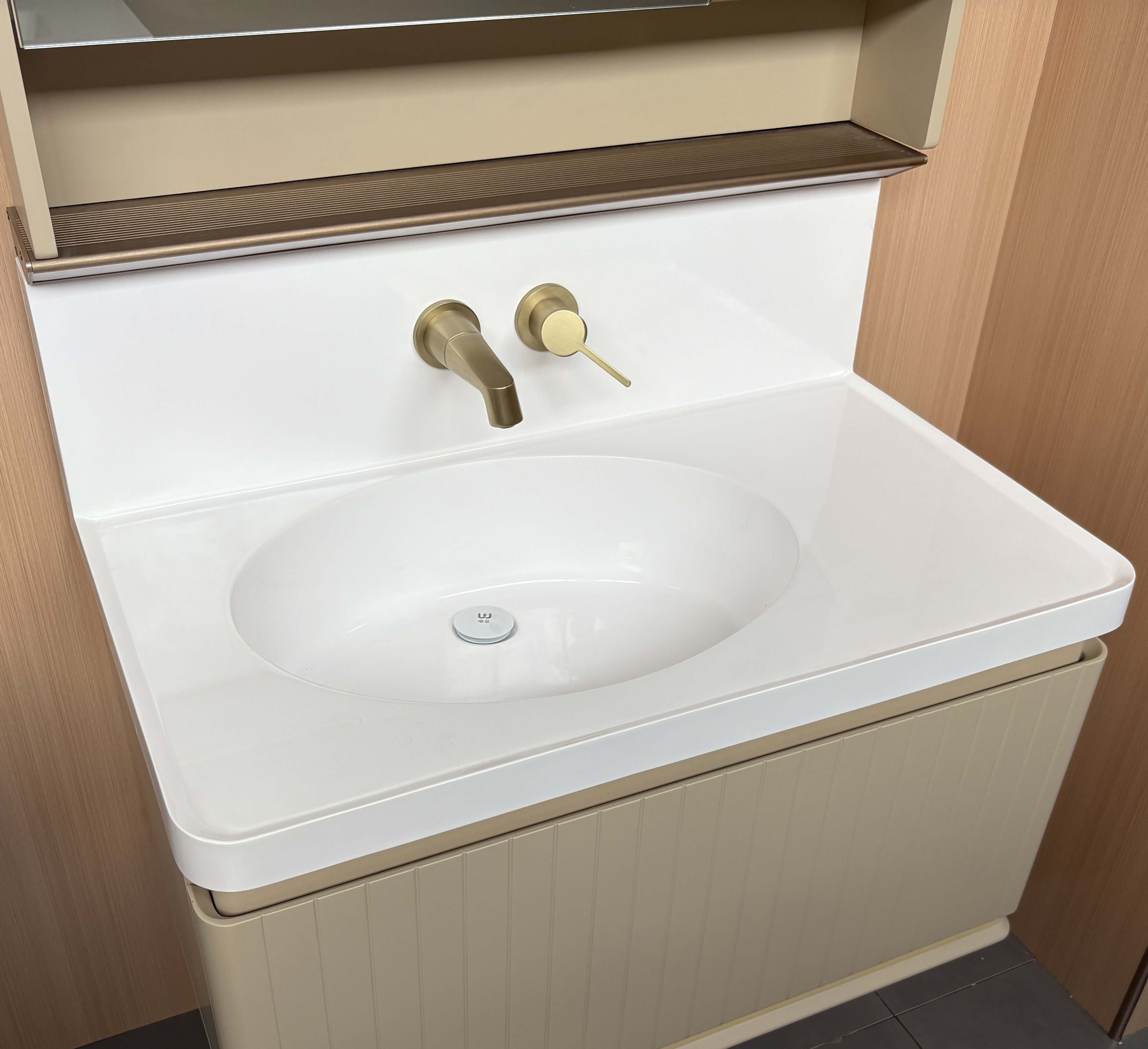 Integrated stone basin